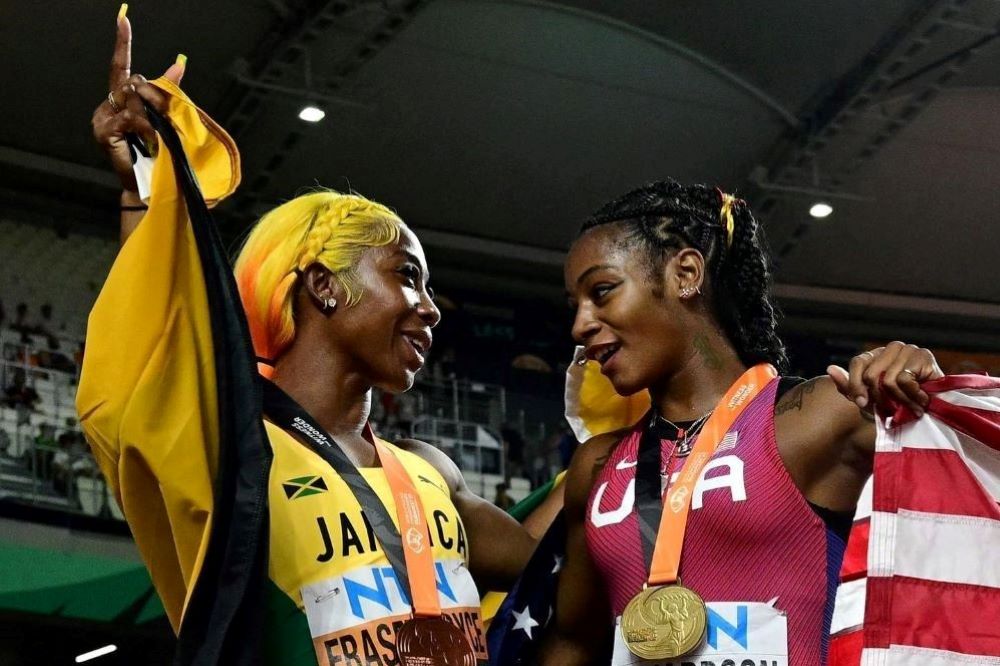 Shelly Anne Fraser Pryce Ετοιμάσου Παρίσι ερχόμαστε